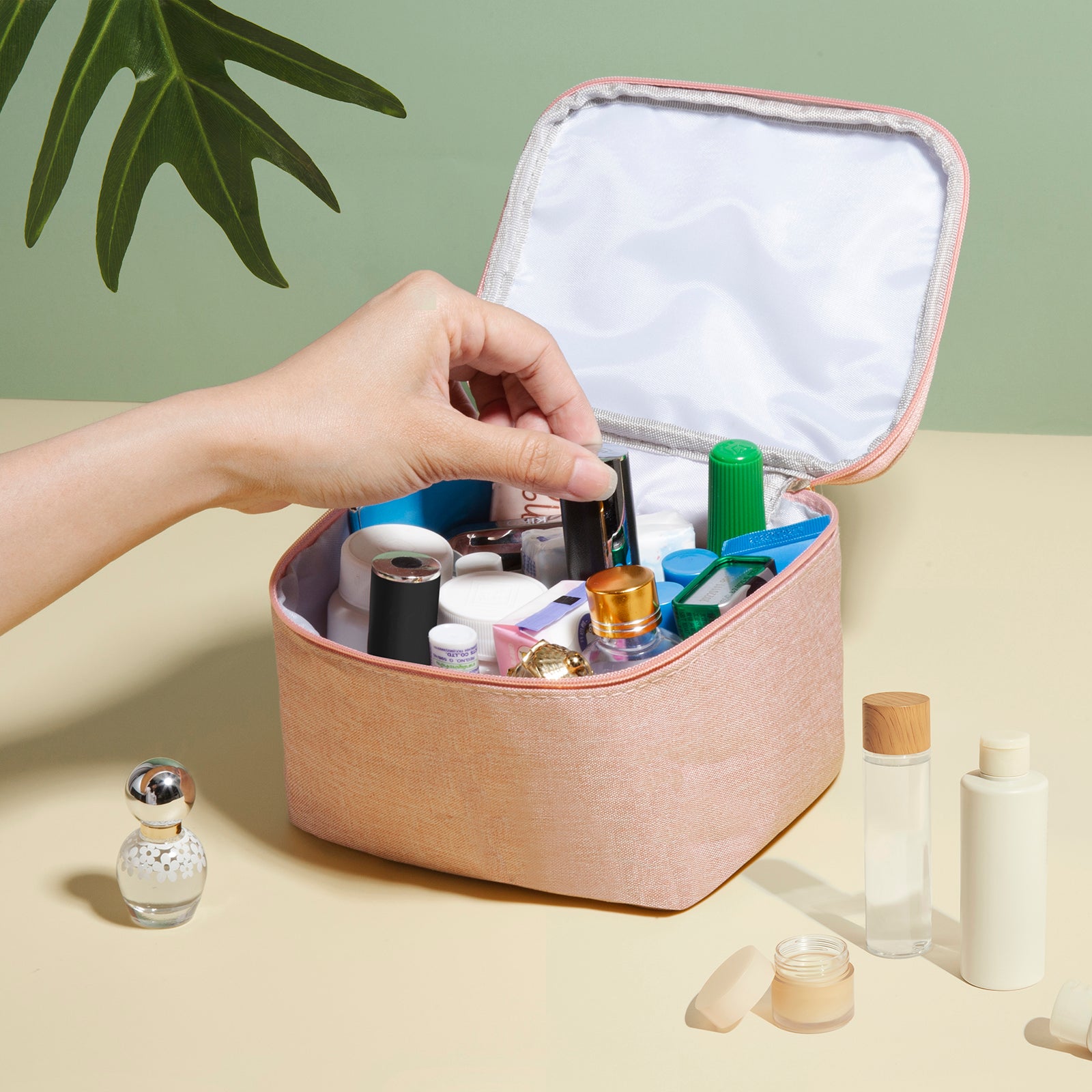 Travel Small Mini Makeup Bag for Jewelry, Lipstick(pink)