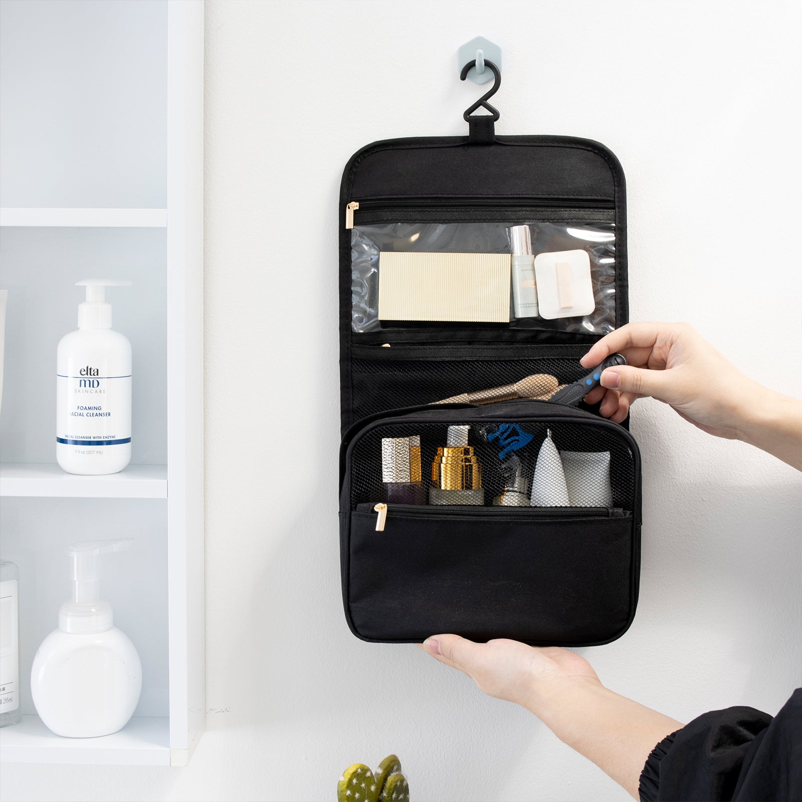 Black hanging shop toiletry bag