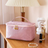 Rectangular handle makeup bag